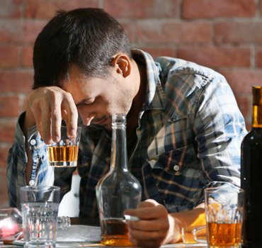Alcohol-Use-Disorder-service-img1